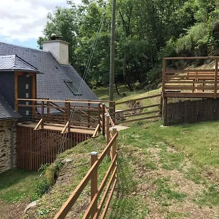 Les Termes 아파트 Saint-Chély-dʼAubrac